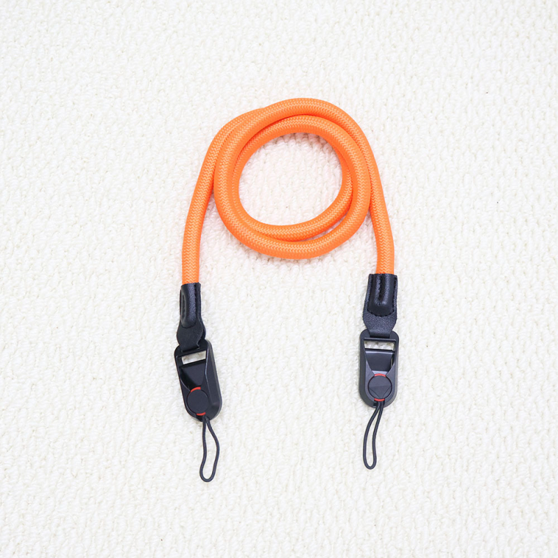 Fényképezőgép vállpánt gyorskioldóval Sony A7M4 és Fujifilm X-T5/X-S20/X-S10 – KS Strap, minta szerint testreszabható