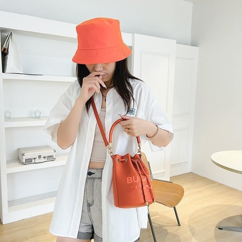 Geantă bucket pentru femei — Material PU, Stil bucket, Închidere cu bandă, Compartiment pentru telefon, Lu Zun