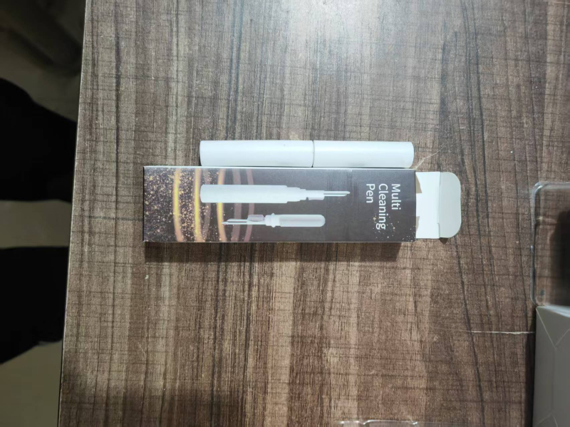 7-in-1 tīrīšanas komplekts tastatūrai ar taustiņu izvilkšanas rīku, tīrīšanas rīkiem telefona ekrānam un Bluetooth austiņām – ABS, 90 g, savietojams ar klaviatūru, universāls tīrīšanas komplekts