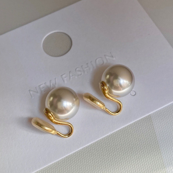 Cercei – Clips pentru urechi în formă de mosquito coil, perle colorate, design geometric minimalist, lucrate manual