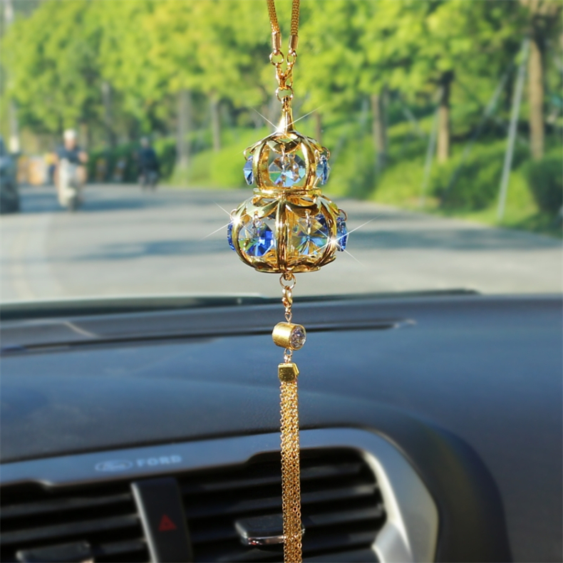 Метална висулка за кола, стил анимационен, ароматна функция (Материал: метал; Стил: анимационен; Функция: аромат)