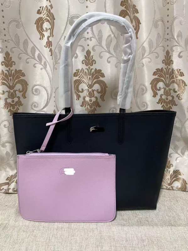 Torba Tote, gradski minimalistički stil; Materijal: kompozitna goveđa koža; Oblik: horizontalno kvadratni; Unutarnja pretinac za dokumente; Podstava: visokokvalitetna tkanina.