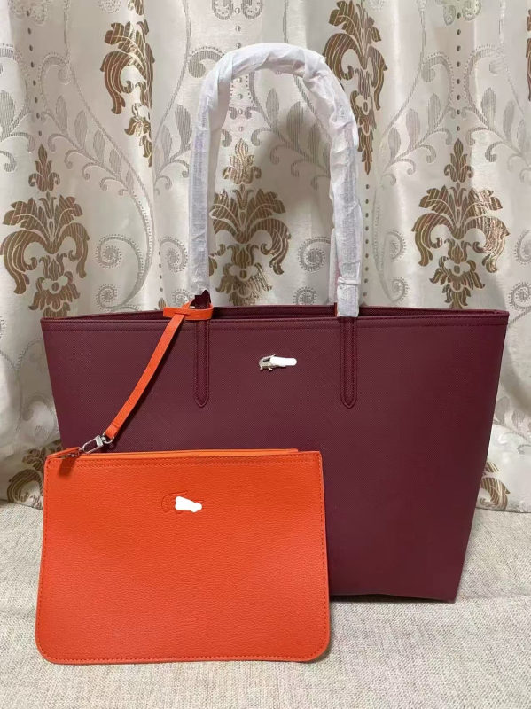 Torba Tote, gradski minimalistički stil; Materijal: kompozitna goveđa koža; Oblik: horizontalno kvadratni; Unutarnja pretinac za dokumente; Podstava: visokokvalitetna tkanina.