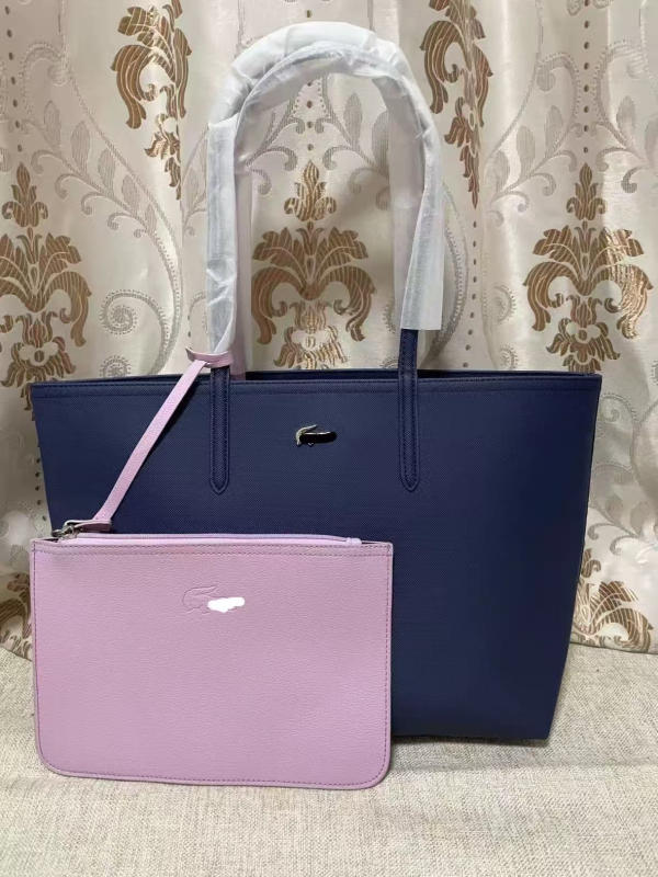 Torba Tote, gradski minimalistički stil; Materijal: kompozitna goveđa koža; Oblik: horizontalno kvadratni; Unutarnja pretinac za dokumente; Podstava: visokokvalitetna tkanina.