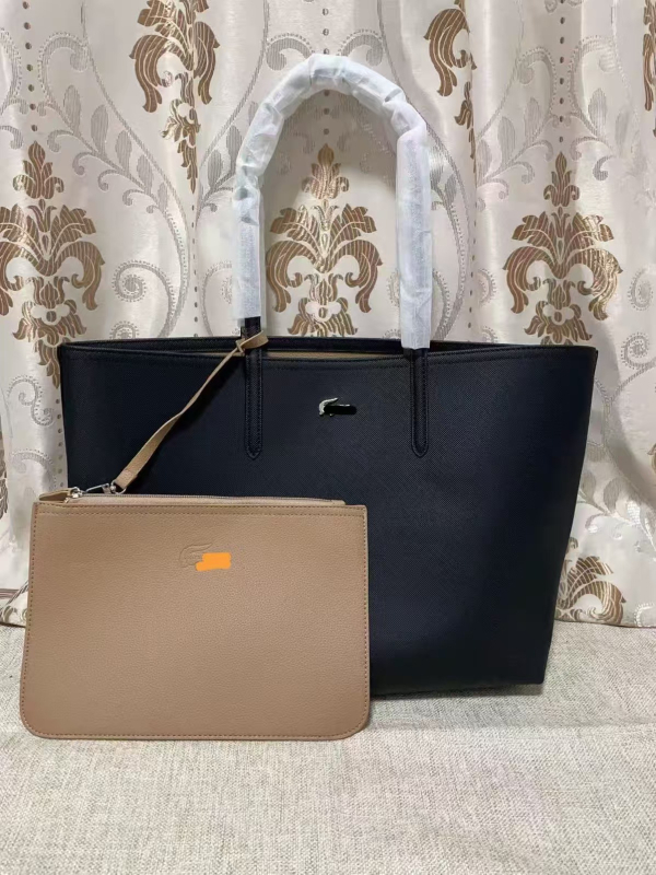 Torba Tote, gradski minimalistički stil; Materijal: kompozitna goveđa koža; Oblik: horizontalno kvadratni; Unutarnja pretinac za dokumente; Podstava: visokokvalitetna tkanina.