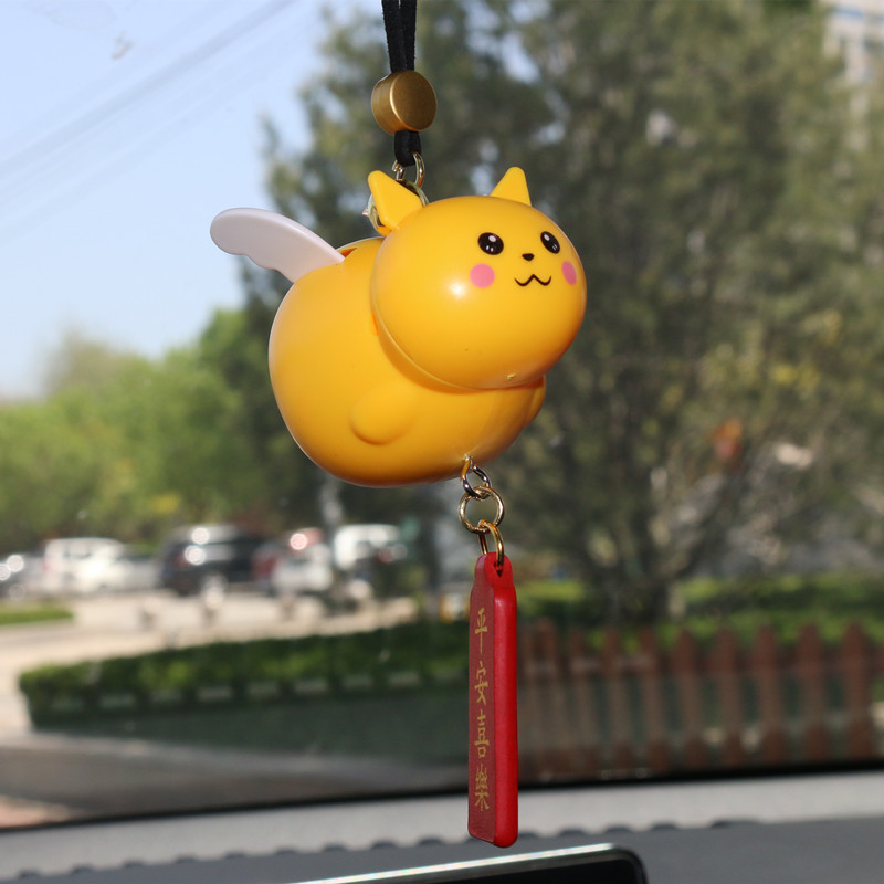 Украса за огледало на кола с тигър в карикатурен стил, пластмасов материал, вътрешна декорация