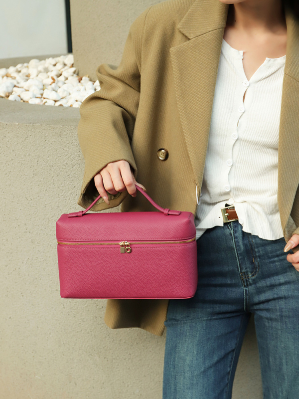 Kožna ženska torba u Lunch Box stilu, Horizontalnog kvadratnog oblika, zatvaranje na zip, unutarnji džepovi za telefon i ID