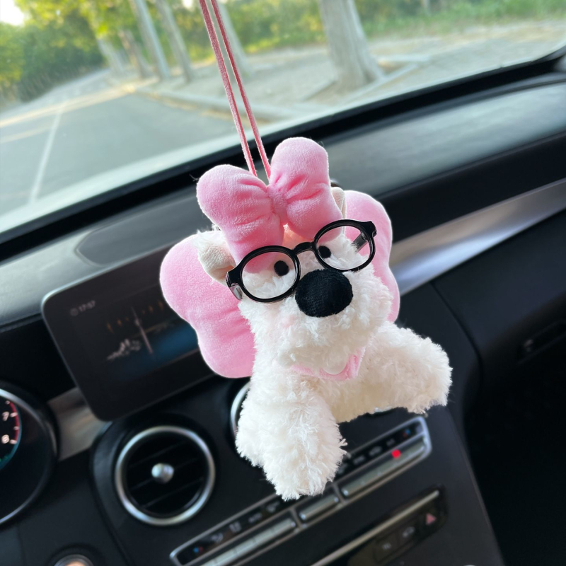 West Highland Puppy plīša auto rotājums priekš atpakaļskata spoguļa, karikatūras stils, iekšējā dekors