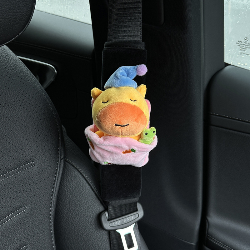 Pliša materiāla automašīnas drošības jostas plecu vāciņš, Capybara Lu Lu aksesuārs, iekšējā interjera dekorācija, pielāgojams, 60 g