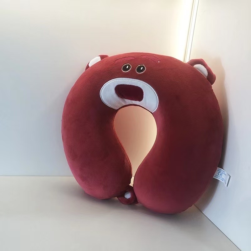 Perne de gât în formă de U, umplutură memory foam, material tricotat, design cu personaje Kuromi, Strawberry Bear și Kitty Cat, pentru adulți, cu funcție de depozitare