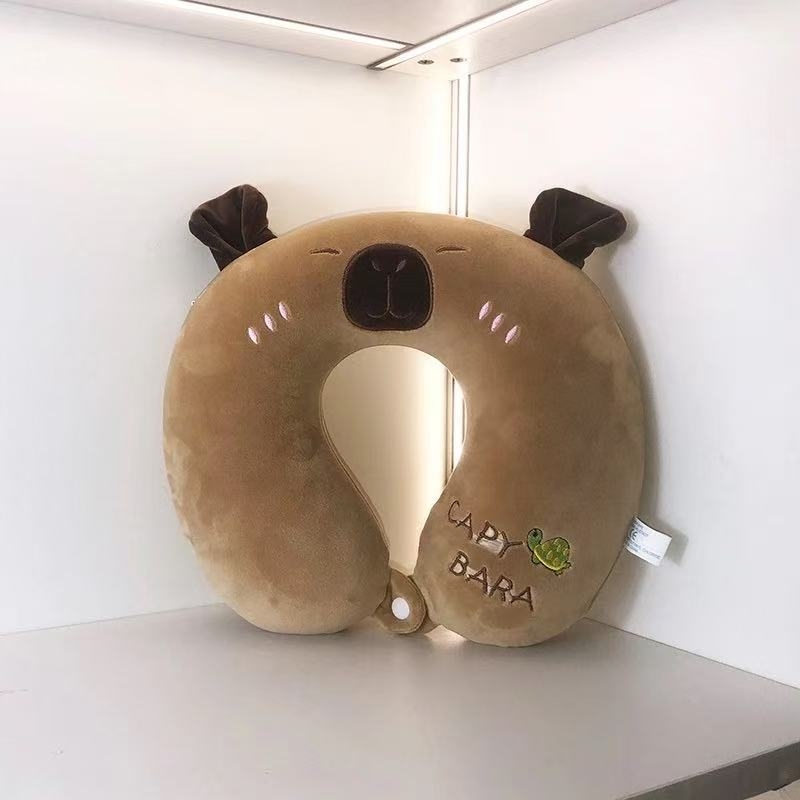 Perne de gât în formă de U, umplutură memory foam, material tricotat, design cu personaje Kuromi, Strawberry Bear și Kitty Cat, pentru adulți, cu funcție de depozitare