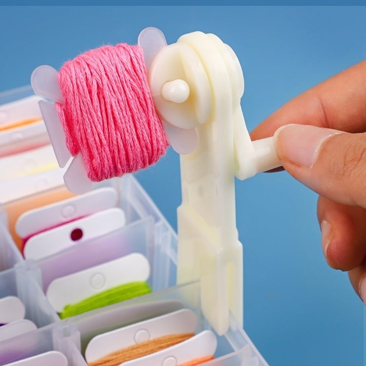 Навивател за прежда за кръстосано бродиране – ръчен инструмент за домашна употреба