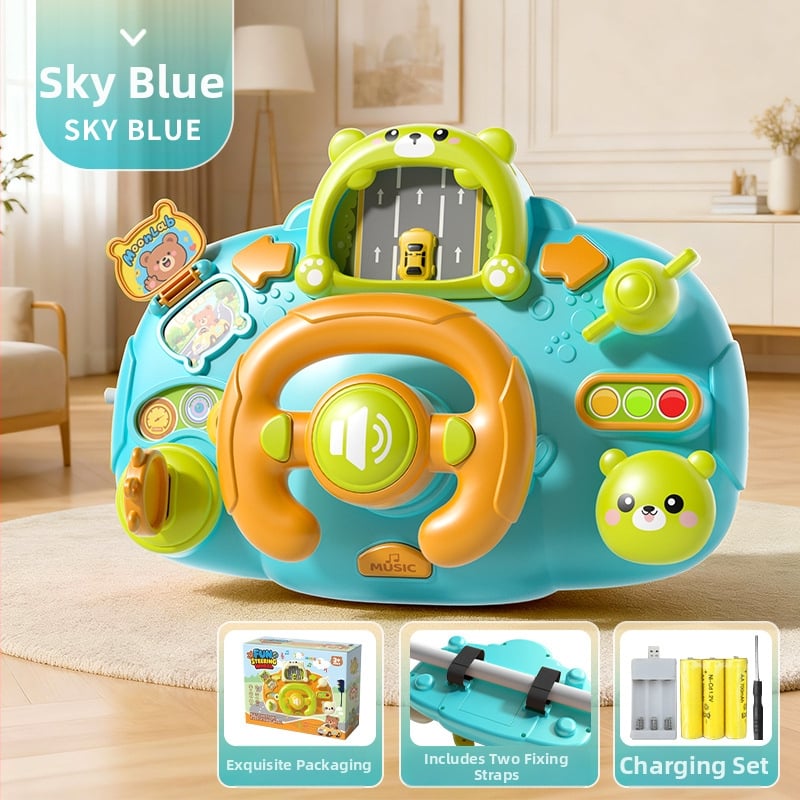 Игрален волан за количка – светлинни ефекти, музика/глас и игри за родител-дете; пластмасов материал; захранване с сухи батерии; подходящ за деца 0–3 години