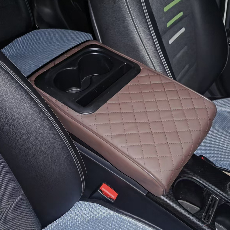 Realmas Universālais auto roku balsta paliktnis ar krūzes turētāju, ādas virsma, pielāgojams, svars 0,4 kg