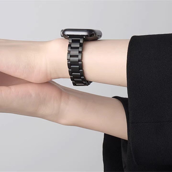 Apple Watch szíj rozsdamentes acélból, masszív dizájn, pillangó csattal, letisztult stílus