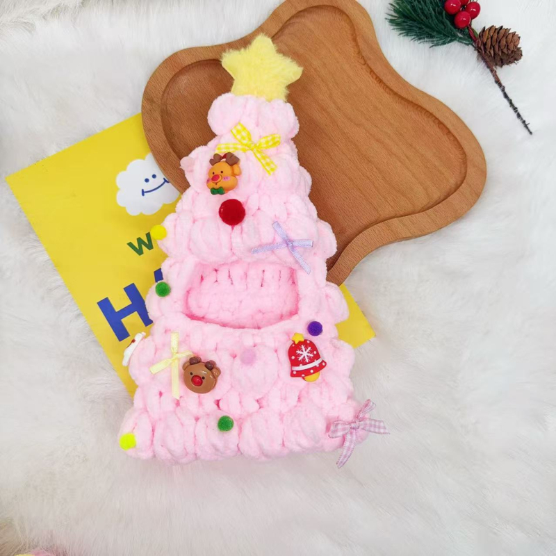 Karácsonyfadísz Panda plüss medál – Kézzel készített, Anyag: tej pamut, Karácsonyi stílus, Telefon zsinór, Testreszabható, Winter 2025 kiadás