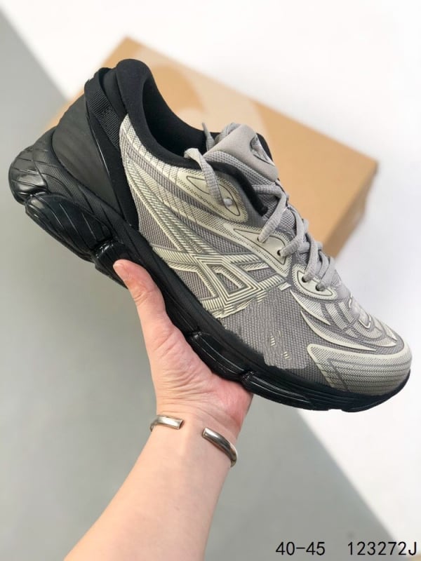 Napi casual cipő teljes hosszúságú légpárnás, hálós felsőrész, textil talpbetét, előről fűző, alacsony sarok