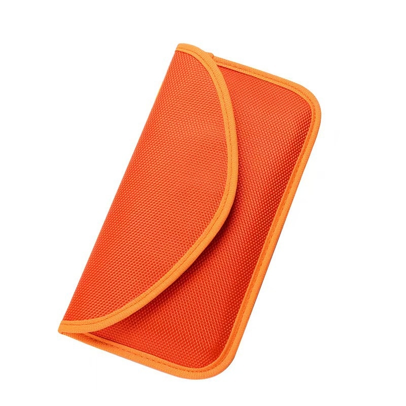 RFID szűrős mobiltelefon tok, Oxford vászon, fedő típusú nyitás, kártyatartó rekesz, ovális forma, szintetikus bőr belső