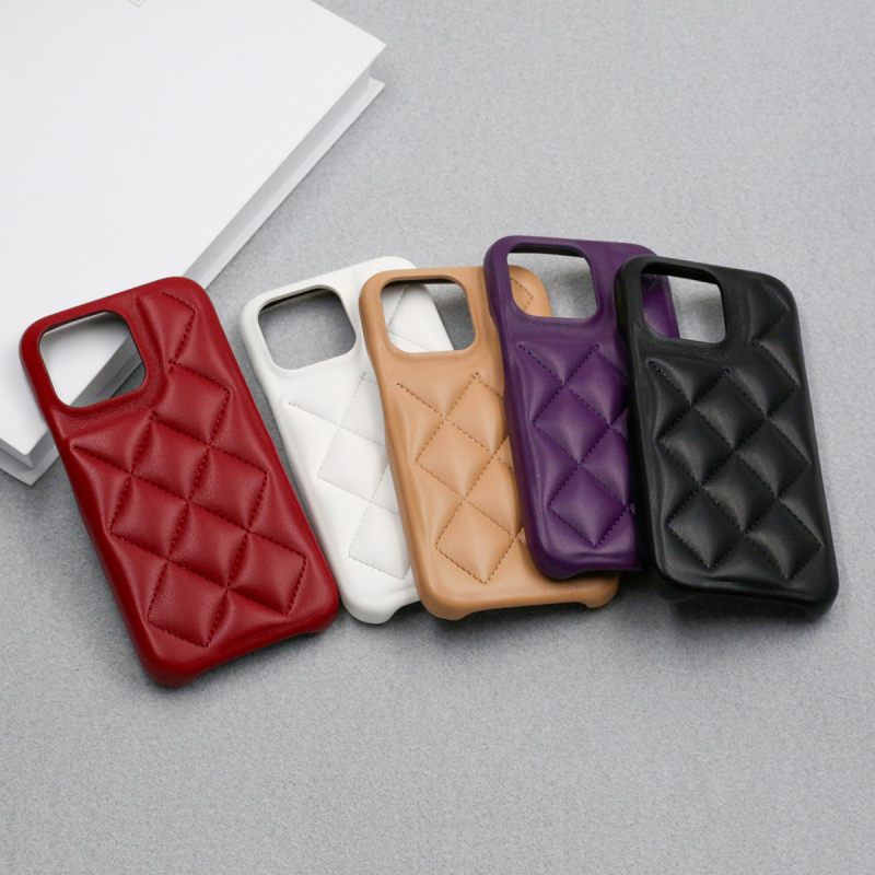 Калъф за телефон от кожа с диагонален диамантен шев и релефна обработка; защита от износване, изпускане и отпечатъци; подплата PC-фланел; поддръжка за персонализиране; съвместим с iPhone серия