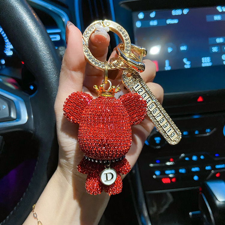 Kljucni lanac za auto s dijamantnom kronom i dizajnom Violent Bear, metal/kristali, zaštita od gubitka