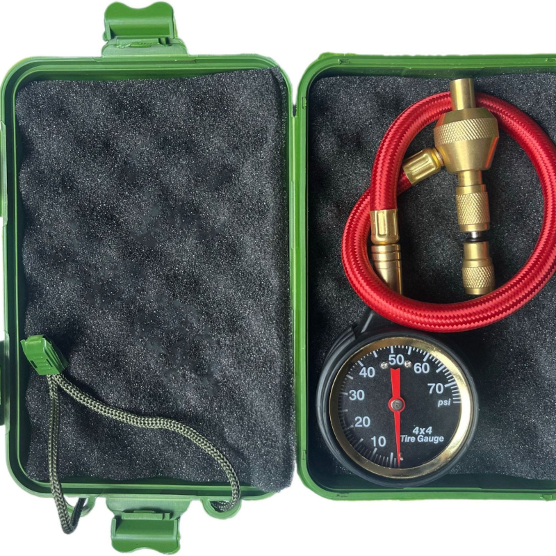 Digitálny tlakomer do auta s LCD displejom, meďový telo, rozsah 0–70 psi