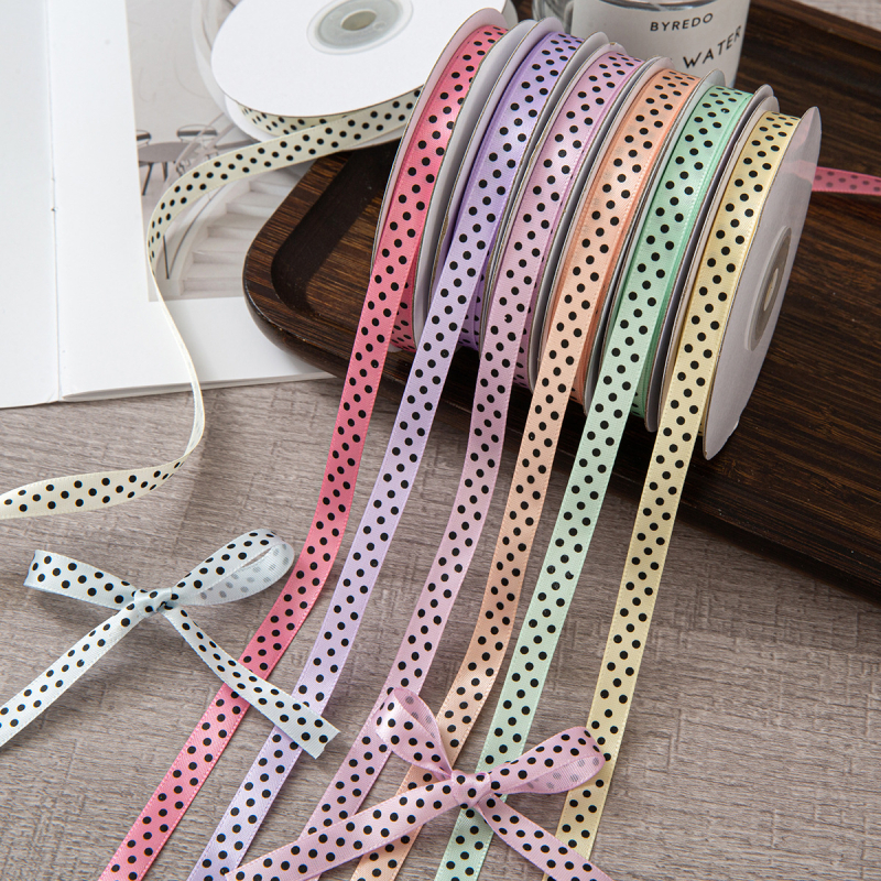 Polka taškų poliesterio juosta DIY lankams, plaukų aksesuarams ir dovanų įpakavimui – Medžiaga: poliesteris; Prekės kodas: Polka Dot Polyester Belt; Prekės ženklas: Jian Wu