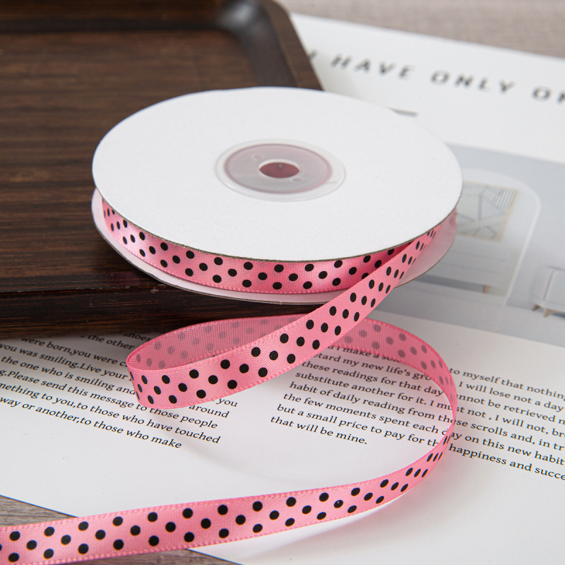 Polka taškų poliesterio juosta DIY lankams, plaukų aksesuarams ir dovanų įpakavimui – Medžiaga: poliesteris; Prekės kodas: Polka Dot Polyester Belt; Prekės ženklas: Jian Wu