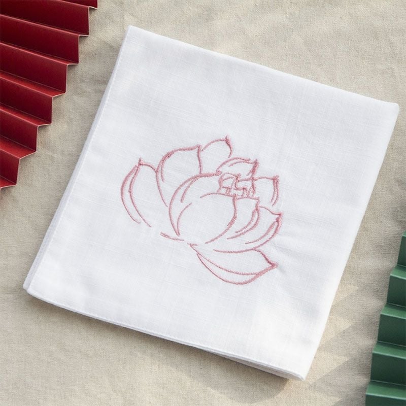 Pătrățel de buzunar din bumbac cu broderie de lotus, stil antic-retro, lansare primăvara 2025