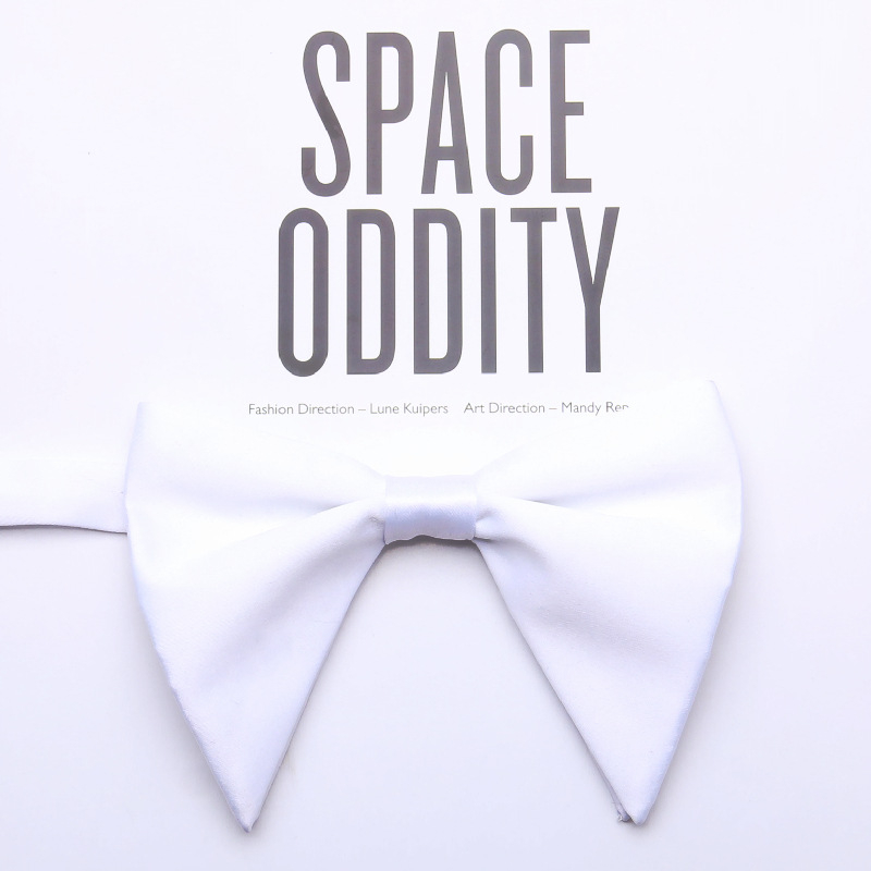 Papion unisex în formă de corn cu floare pentru guler, poliester monocrom