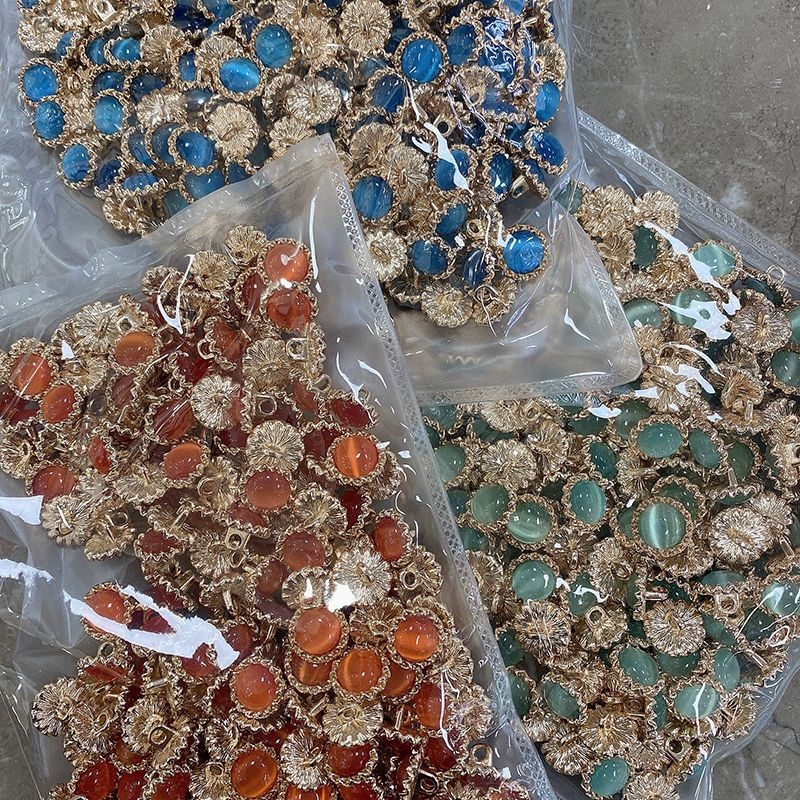 Уникални метални бутони със слънчогледов мотив и перлено покритие за дамски ризи и вълнени жилетки (декоративни акценти котешко око)