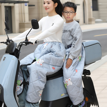 Ветровозащитно зимно наметало за електрически велосипеди, подплатено с флийс, водоустойчиво, покрива задната седалка. Марка: Zodisian • Налично на склад: Ready stock • Сезон: Есен 2025