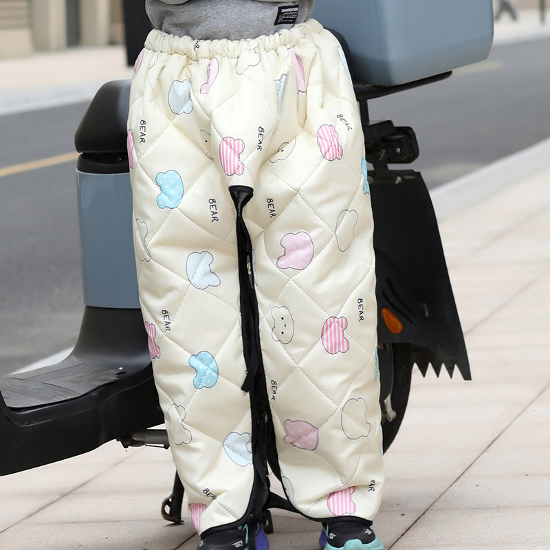 Ветровозащитно зимно наметало за електрически велосипеди, подплатено с флийс, водоустойчиво, покрива задната седалка. Марка: Zodisian • Налично на склад: Ready stock • Сезон: Есен 2025