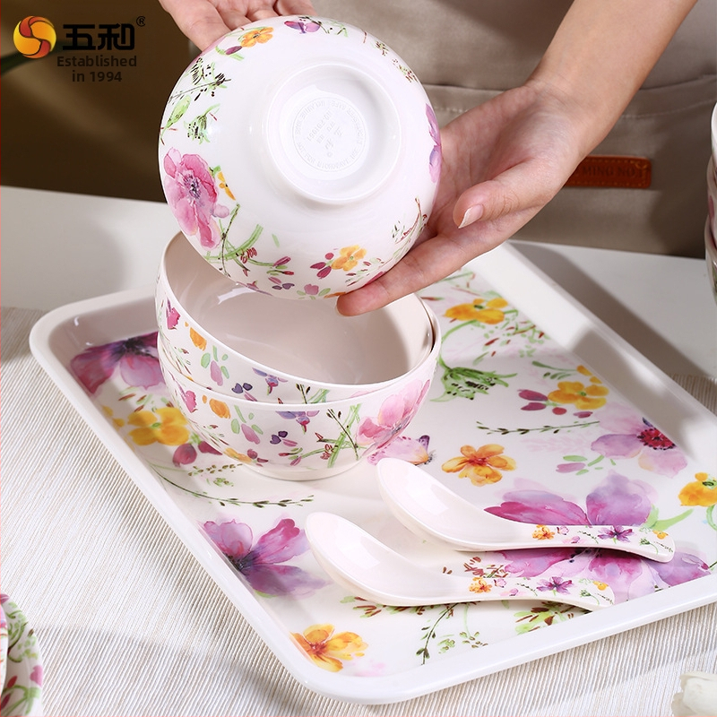 Melamīna ēdienu servēšanai komplekts, 96 gab., porcelāna imitācija, ziedu raksts, augstas temperatūras dekālais apdare