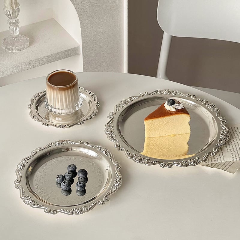 Palace stil retro desertni tanjur - rekvizit za fotografiju, okrugli metalni tanjur s motivom svile cvijeta, jednostavan stil, uzorak 69850