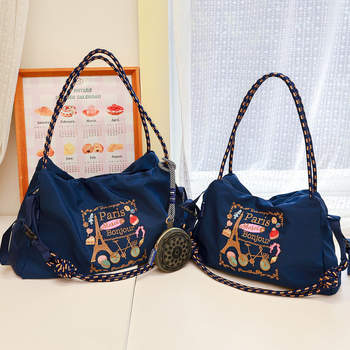 Tote torba – unisex stil, Oxford platno, horizontalno četvrtast oblik, zatvarač, unutarnji džepovi za telefon i dokumente.