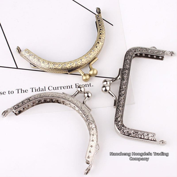 Metalinė pusmėnulio formos rankinės rėmas – DIY megztų rankinių priedai