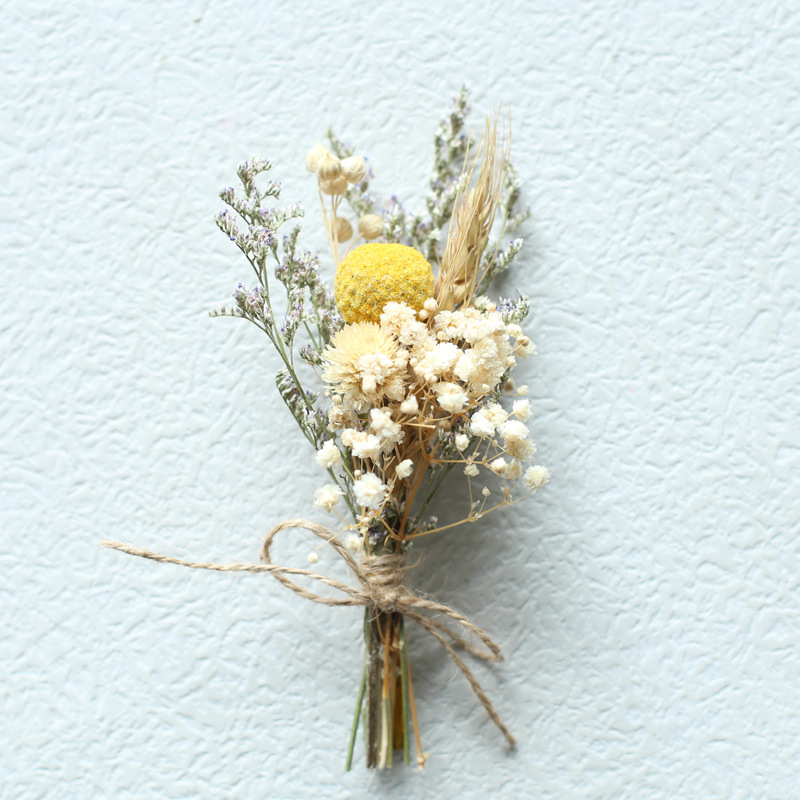 Мини букет от сушени цветя и вечни рози — Praise Village