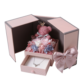 Подаръчна кутия с вечни цветя, мечка от рози и бижутерна кутия с двойни врати (Материал: вечни цветя; Вид: рози; Марка: Runye; Опаковка: подаръчна кутия)