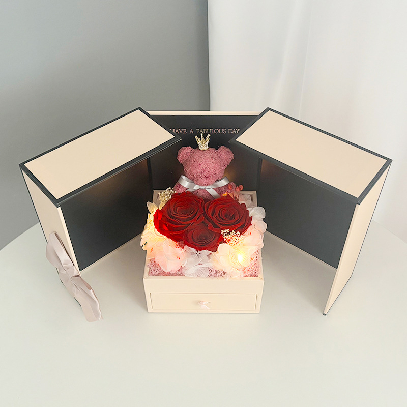 Подаръчна кутия с вечни цветя, мечка от рози и бижутерна кутия с двойни врати (Материал: вечни цветя; Вид: рози; Марка: Runye; Опаковка: подаръчна кутия)