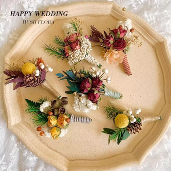 Сватбен корсаж с изсушени и вечни цветя – варианти Роза и Звездно небе, аксесоар за китка