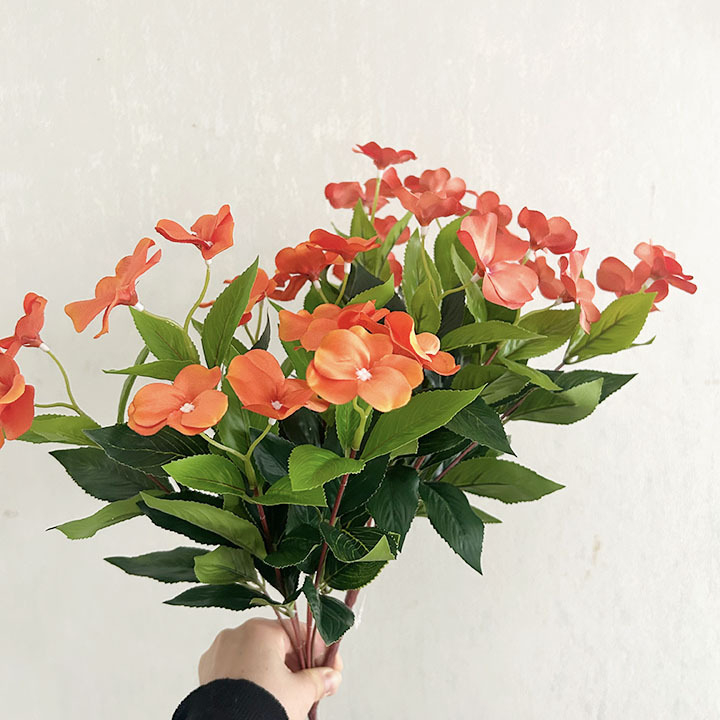 Umjetni cvijet od svile - buket sa 7 grančica rhododendrona i impatiensa, za kućnu i vanjsku dekoraciju. Brand yc; Materijal: Silk flower; Vrsta: Cactus
