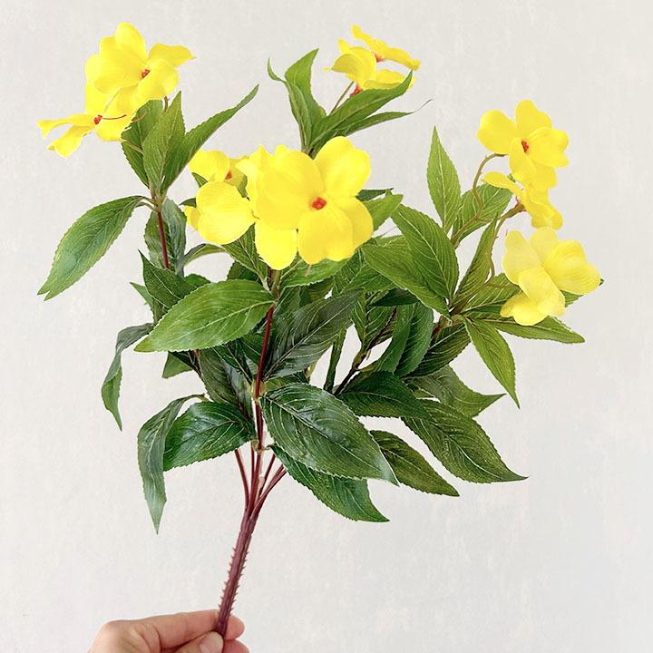 Umjetni cvijet od svile - buket sa 7 grančica rhododendrona i impatiensa, za kućnu i vanjsku dekoraciju. Brand yc; Materijal: Silk flower; Vrsta: Cactus