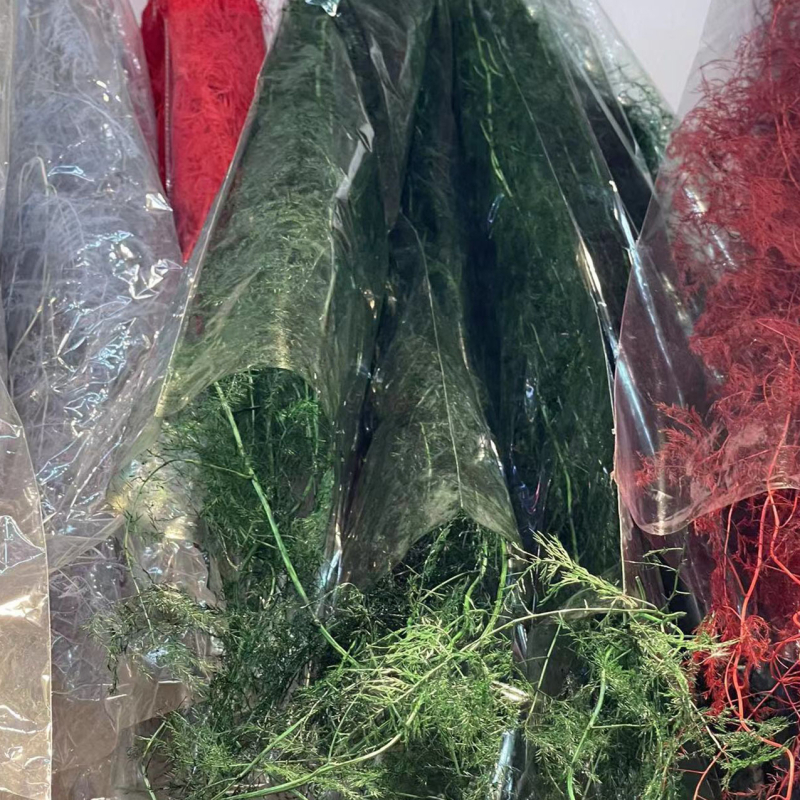 Aranjament decorativ din flori uscate într-o sticlă plutitoare – Material: Eternal Flower; Brand: Famous Craftsman; Varietate: Trandafir; Cadou gata de oferit