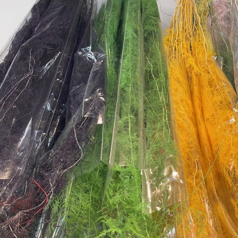 Aranjament decorativ din flori uscate într-o sticlă plutitoare – Material: Eternal Flower; Brand: Famous Craftsman; Varietate: Trandafir; Cadou gata de oferit