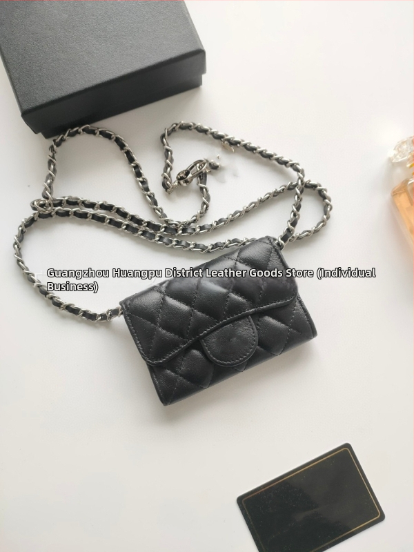 Uličný štýl, pravá koža, boxový tvar kabelky cez rameno s krytým otvorom a polyesterovou podšívkou