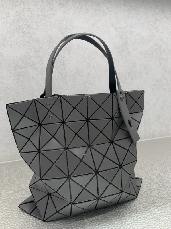 Taška Tote s geometrickým rhombovým quiltom, PVC, mestský jednoduchý štýl, horizontálny štvorcový tvar, vnútorné vrecká so zipsom, vrecko na telefón a ID, dvojité popruhy