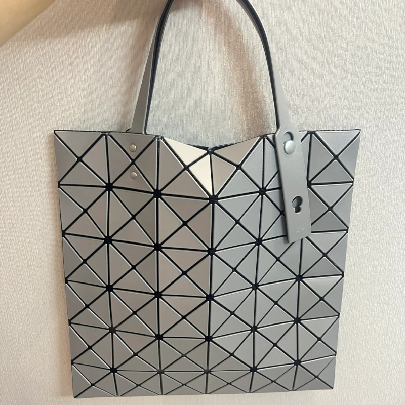 Taška Tote s geometrickým rhombovým quiltom, PVC, mestský jednoduchý štýl, horizontálny štvorcový tvar, vnútorné vrecká so zipsom, vrecko na telefón a ID, dvojité popruhy