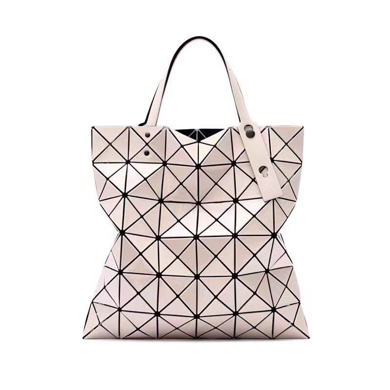 Taška Tote s geometrickým rhombovým quiltom, PVC, mestský jednoduchý štýl, horizontálny štvorcový tvar, vnútorné vrecká so zipsom, vrecko na telefón a ID, dvojité popruhy