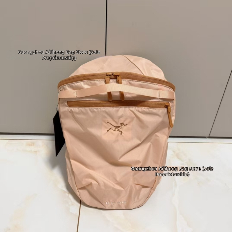 Unisex nylonový batoh na voľnočasové cestovanie, ergonómsky chrbtový panel, priečinok na 10-palcový notebook, kapacita <20 L