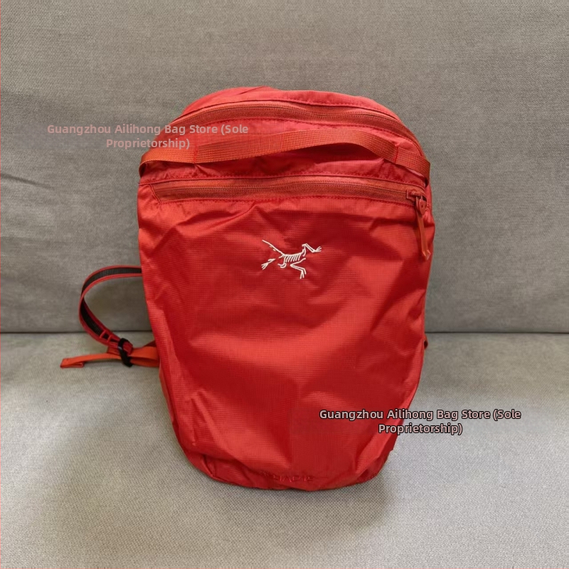 Unisex nylonový batoh na voľnočasové cestovanie, ergonómsky chrbtový panel, priečinok na 10-palcový notebook, kapacita <20 L